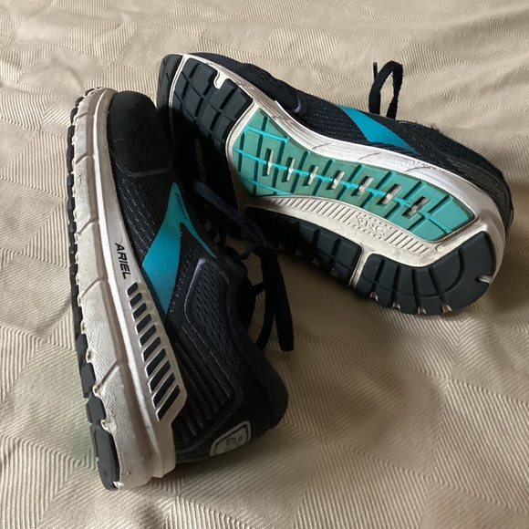 Brooks Ariel 20 Shoes Womens 9.5M Black Blue Running Walking Comfort Sneakers - Picture 4 of 4